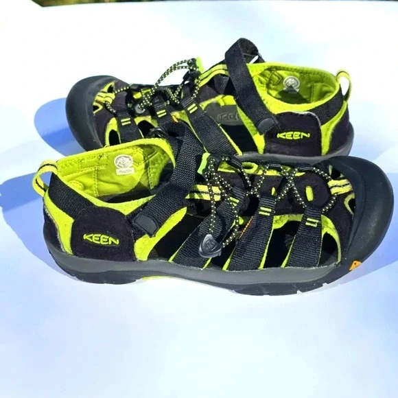 Keen Newport H2 Hiking Outdoors Water Sport Sandals Black Women 8-8.5 Big Kid 7 - Picture 5 of 12